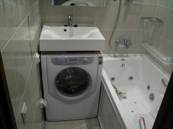 Интересный дизайн ванной комнаты со стиральной машиной-Дизайн интерьера