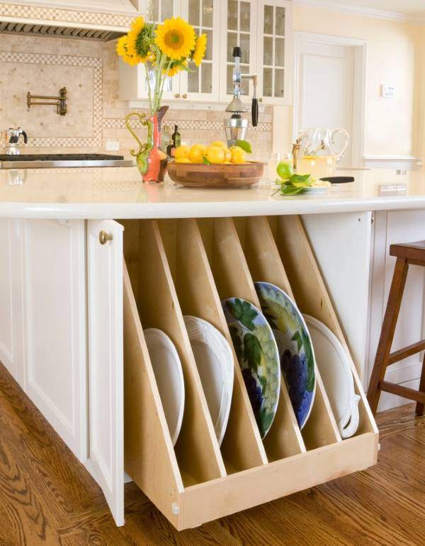 Угловые шкафы для кухни с выдвижными ящиками